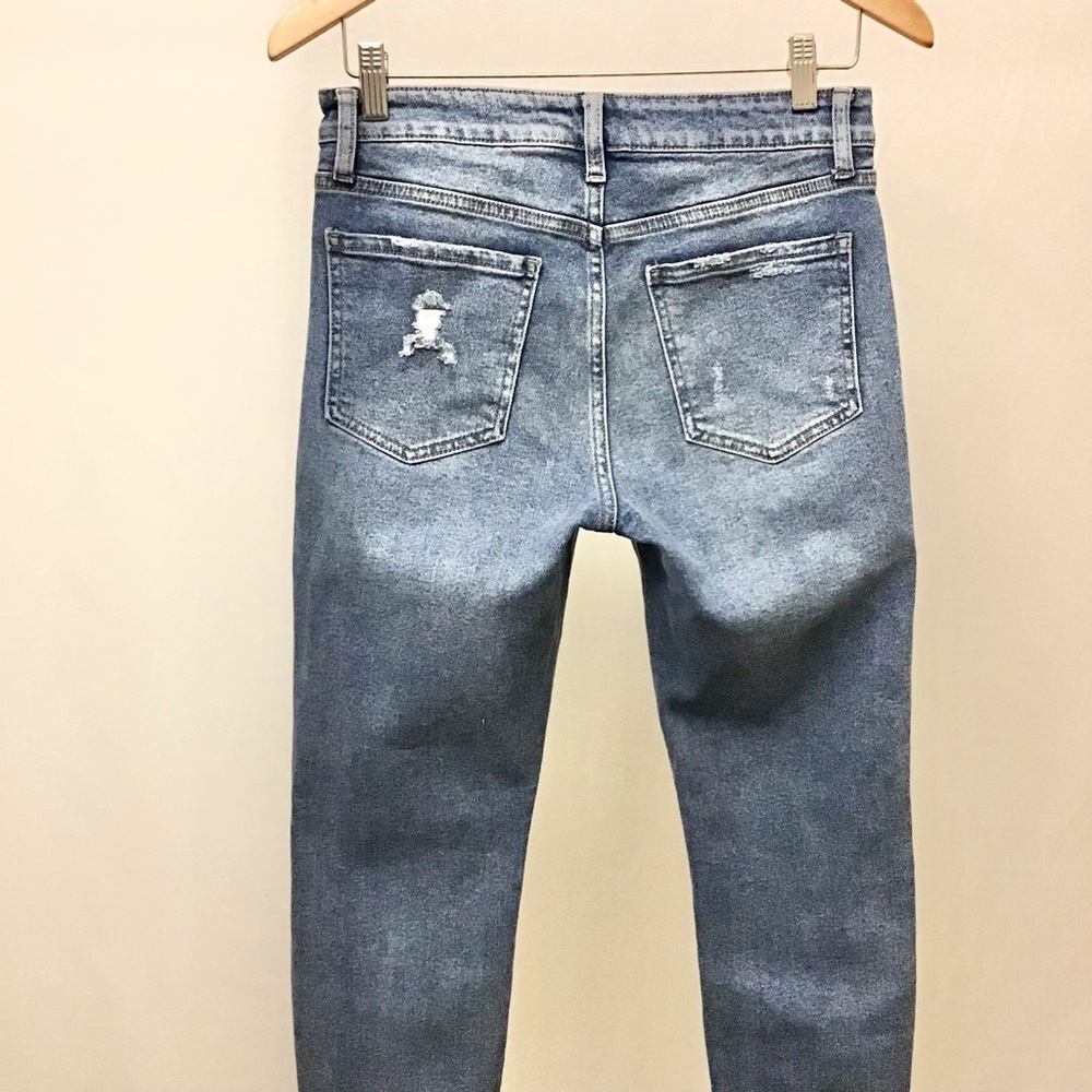 JBD. 27 Jeans Women’s Tapered Leg Distressed Frayed Hems Stretch Style DP443 - Picture 7 of 11